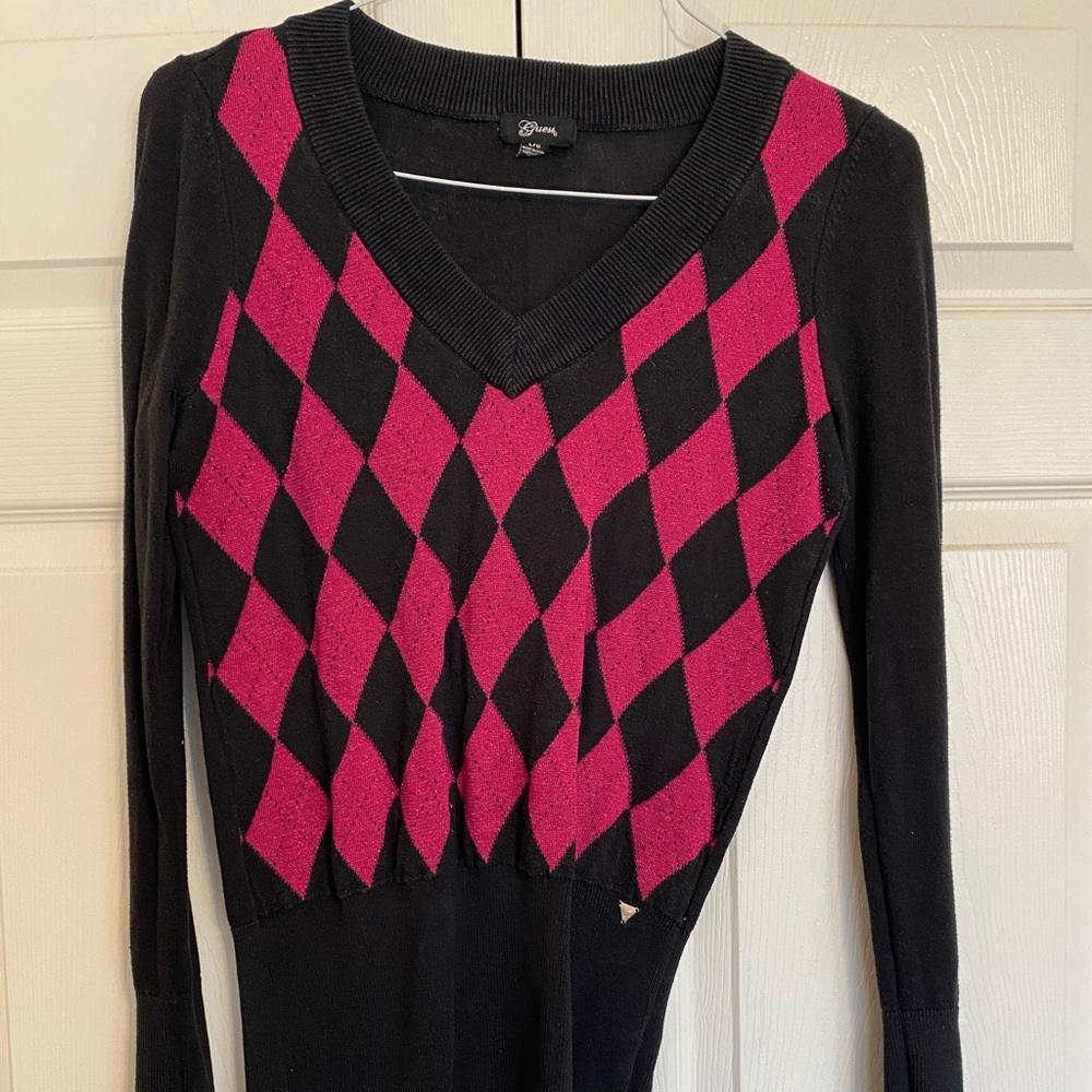 Guess diamond print pink and black Sweater